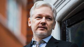 Assange Offers to Debunk Russia Narrative if Pardoned