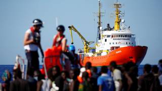 Spain to Take Migrants After Italy Turns Away the Ship 'Aquarius'