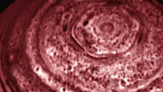 Cassini images bizarre hexagon on Saturn
