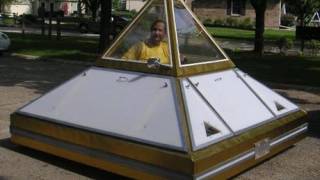 A solar-powered pyramid on wheels
