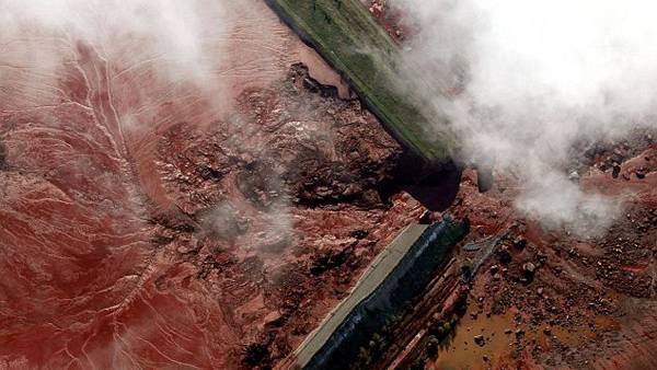 Hungarian village evacuated as second wave of toxic sludge is set to spill from damaged reservoir