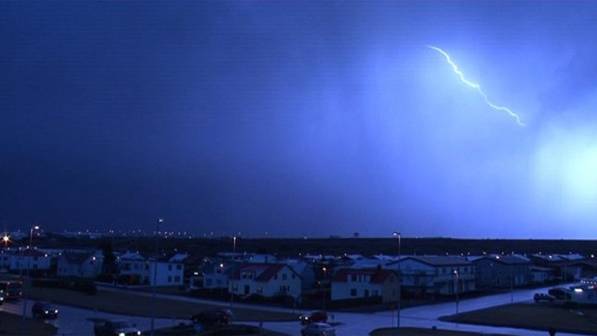 Thunder and Lightning a rare sight in Iceland - Weather Experimentation Connected with the Norway Aurora Light?