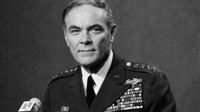 Alexander Haig, Aide to U.S. Presidents, Dies at 85