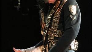 Michael Jackson ’chemically castrated’ as child: doctor
