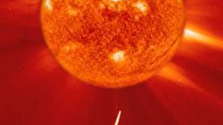 NASA captures stunning video of comet hitting the Sun