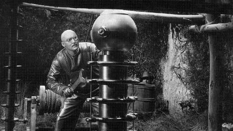 Swedish man arrested after trying to split atoms in his kitchen