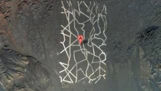 Miles of mysterious striped network grids discovered in Chinese desert