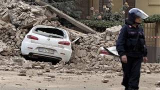 Italy 6.0 quake kills at least six, damages historic buildings