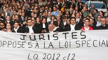 Lawyers against law: Montreal legal eagles march against outrageous anti-protest bill
