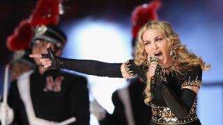 Madonna using ’DNA sterilization’ team on tour