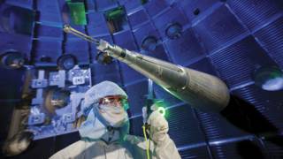 World’s most powerful laser fires most powerful laser blast ever