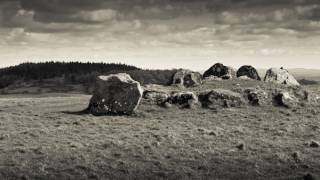 The Mysterious Engravings of Ireland’s 5,000-Year-Old Megalithic Tomb