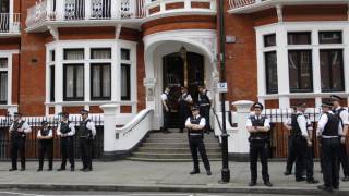 Why seizing Assange could break international law