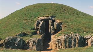 BRYN CELLI DDU: The Welsh Stonehenge