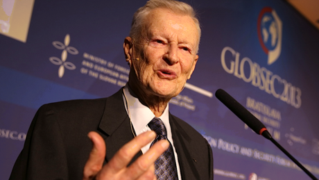 Brzezinski: "EU-US trade pact can halt West’s decline" - SAY WHAT?