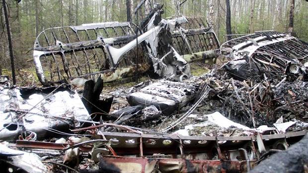 Russia seeks to solve ’ghost plane’ mystery that killed 13
