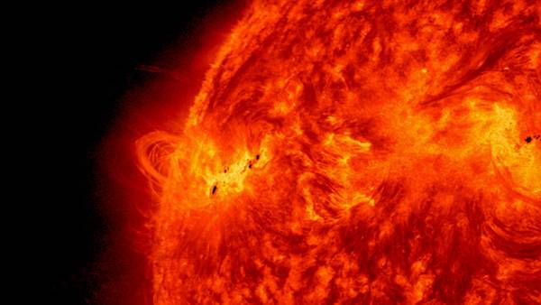 Huge X-class Solar Flares Keep Erupting from Sun: 4 in 48 Hours!