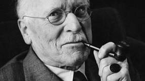 Carl Jung UFO letter up for auction