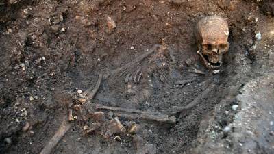 King Richard III Hastily Buried, Hands Tied