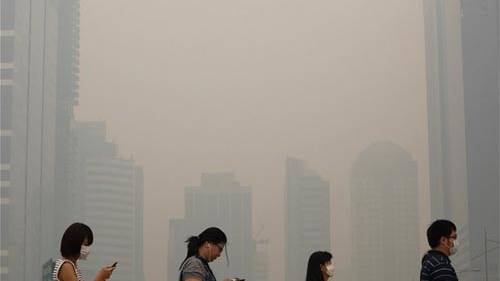 Indonesia to make it rain to stop life threatening smog