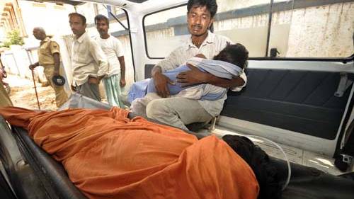 22 children die after eating school lunch in India