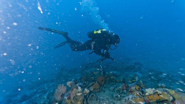 Intact Roman ship, complete with cargo, found off coast of Italy