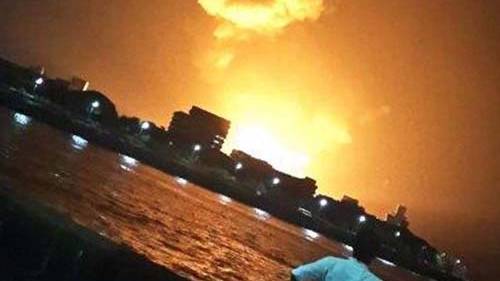 Indian Submarine Explodes In Mumbai