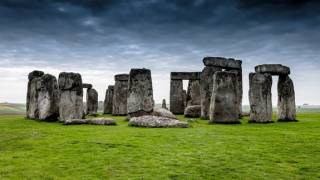 Ancient Road Leading to Stonehenge Found