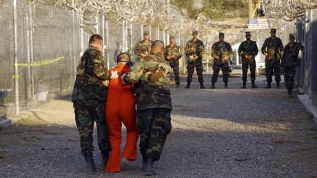 CIA made doctors torture suspected terrorists after 9/11, taskforce finds