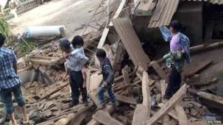 Earthquake in southern China kills at least 398, injures more than 1,400