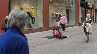 Swedes back 'organized begging' ban