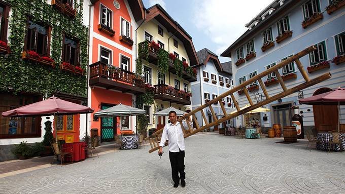 11 Fake European Towns and Landmarks Made in China