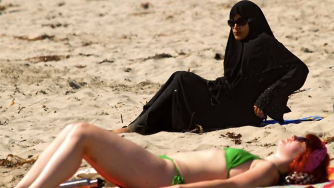 The Muslims are coming: Quick, hide the miniskirts