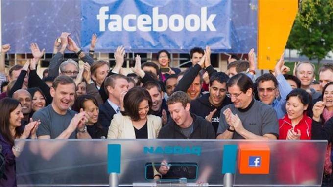 Facebook looks to reduce white share of staff