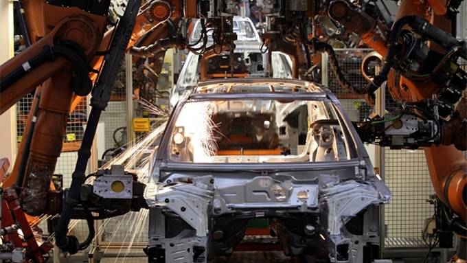 Robot kills man at Volkswagen plant in Germany