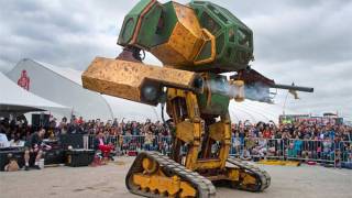 Japan and America agree to put giant fighting robots into battle