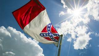 Florida county votes Unanimously to reinstate Confederate flag to council building amid national amid over controversial symbol