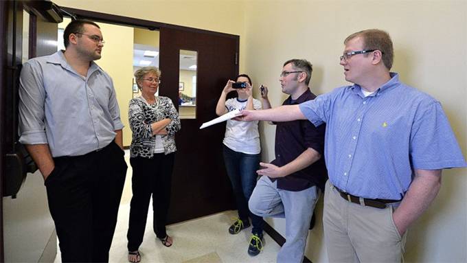 Clerk's office defies order; no same-sex marriage licenses
