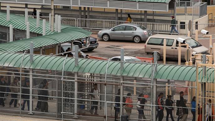 Cubans Flood Texas Ports After Thaw in Relations