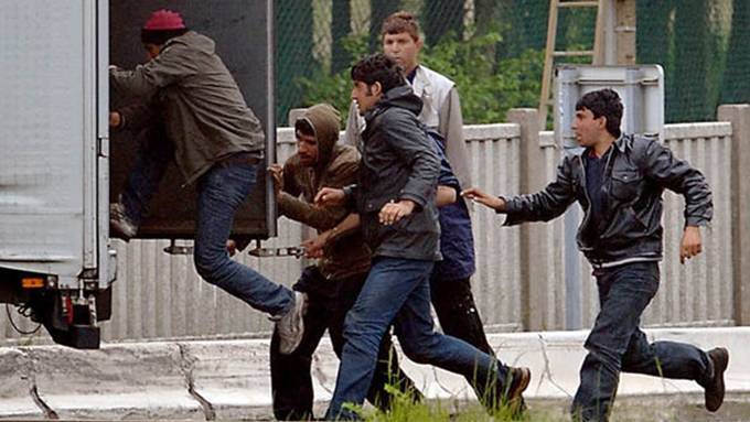 Only White Countries Are Expected To Let In Hordes Of Illegal Migrants