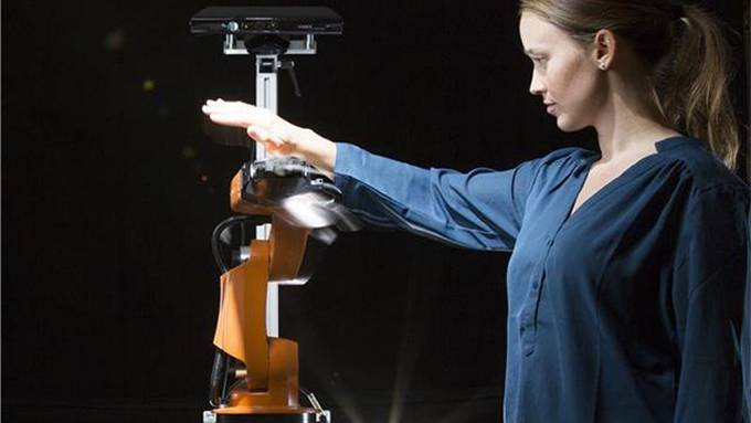 Smart robots detect boredom and steer clear of humans