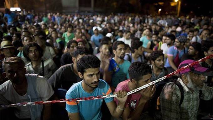 Refugees will freeze to death, warn EU heads