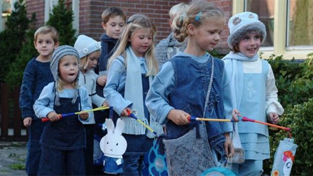 German Schools Abolish Christian Festival to Avoid Offending Muslim Migrants