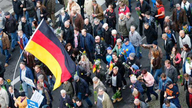 German anti-open borders party reaches top 3