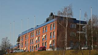 Norwegian school brutally kicks out students, reopens as immigration center