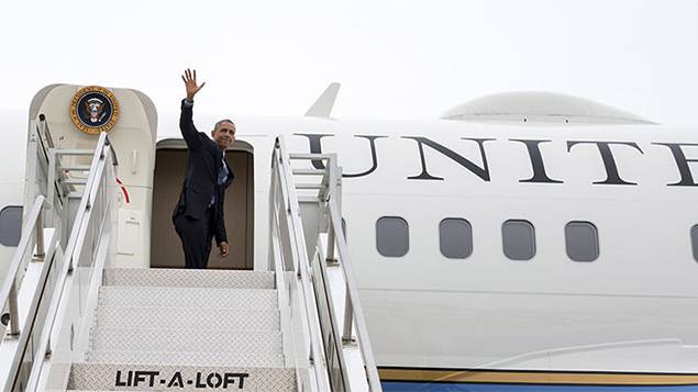 Pope: Climate Change Agreement "Now or Never," Humanity on the "Edge of Suicide"