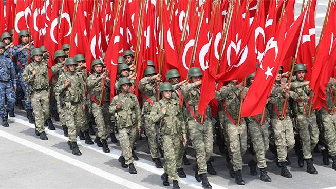 Video Allegedly Shows Turkish Troops Palling Around With Islamic State Jihadists