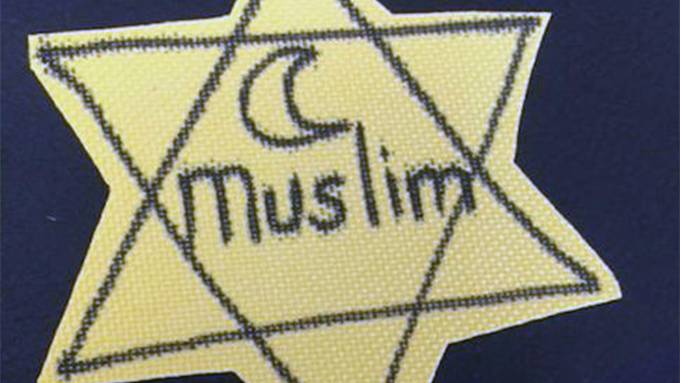 College Professor, Students Sport Yellow Jewish Stars to ‘Protest Islamophobia'