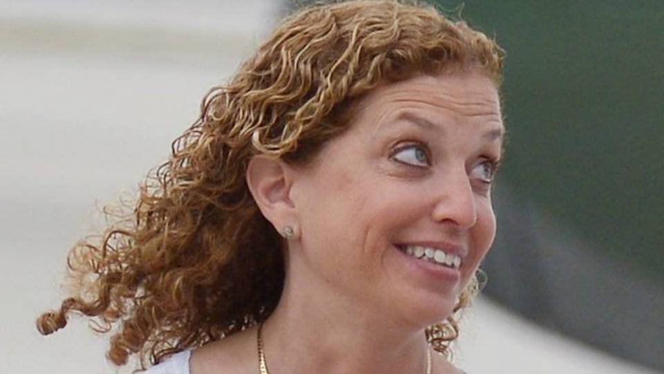 DNC chair Debbie Wasserman-Schultz to resign after convention