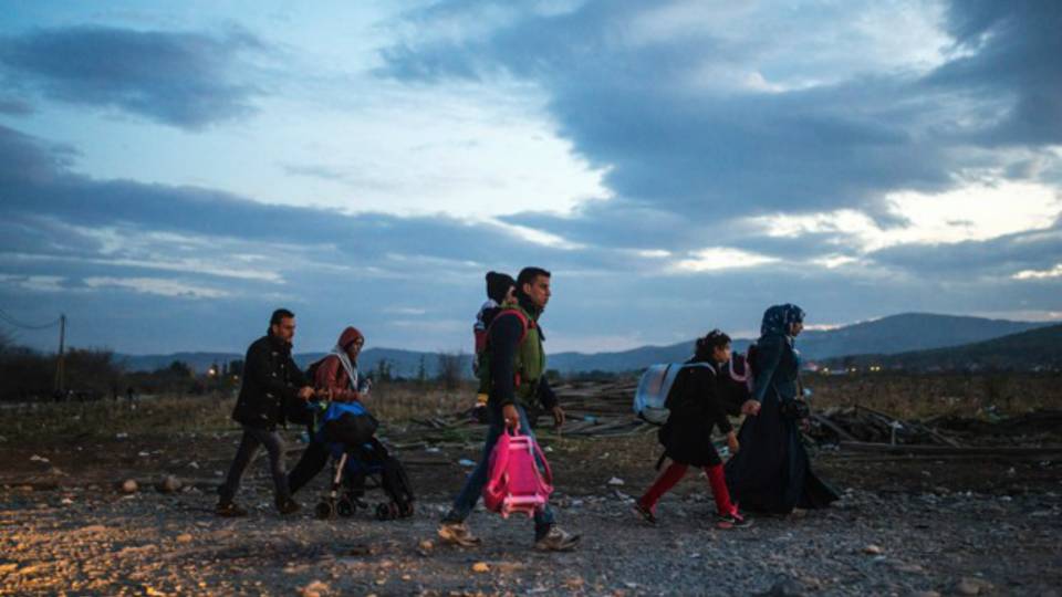 Texas threatens to pull out of federal refugee program